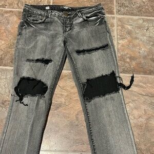Vintage blue notes 
30x34
Slightly used , ripped skinny jeans